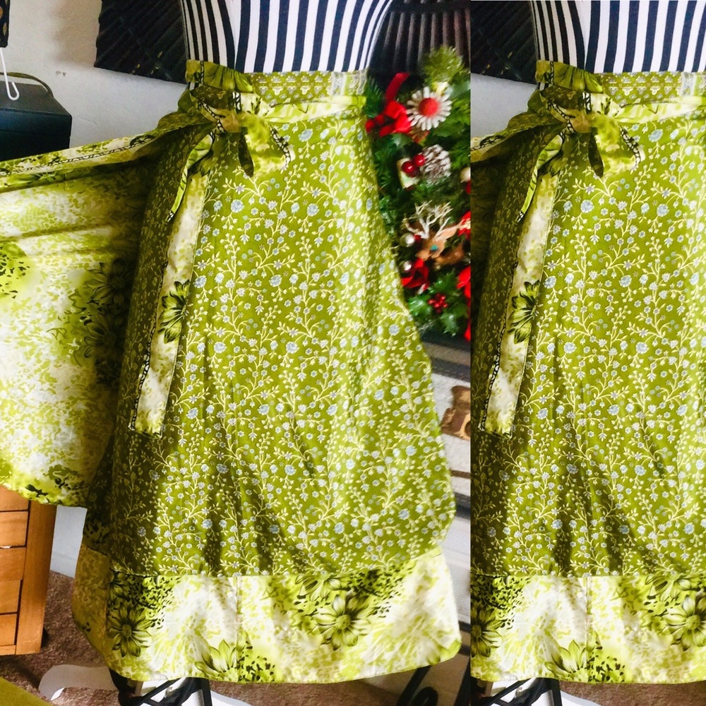 Green VTG Print Silk Reversible Wrap Skirt